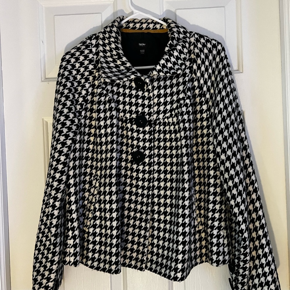 Massimo short swing jacket, black & white Houndstooth pattern, Sz 16W/18W
